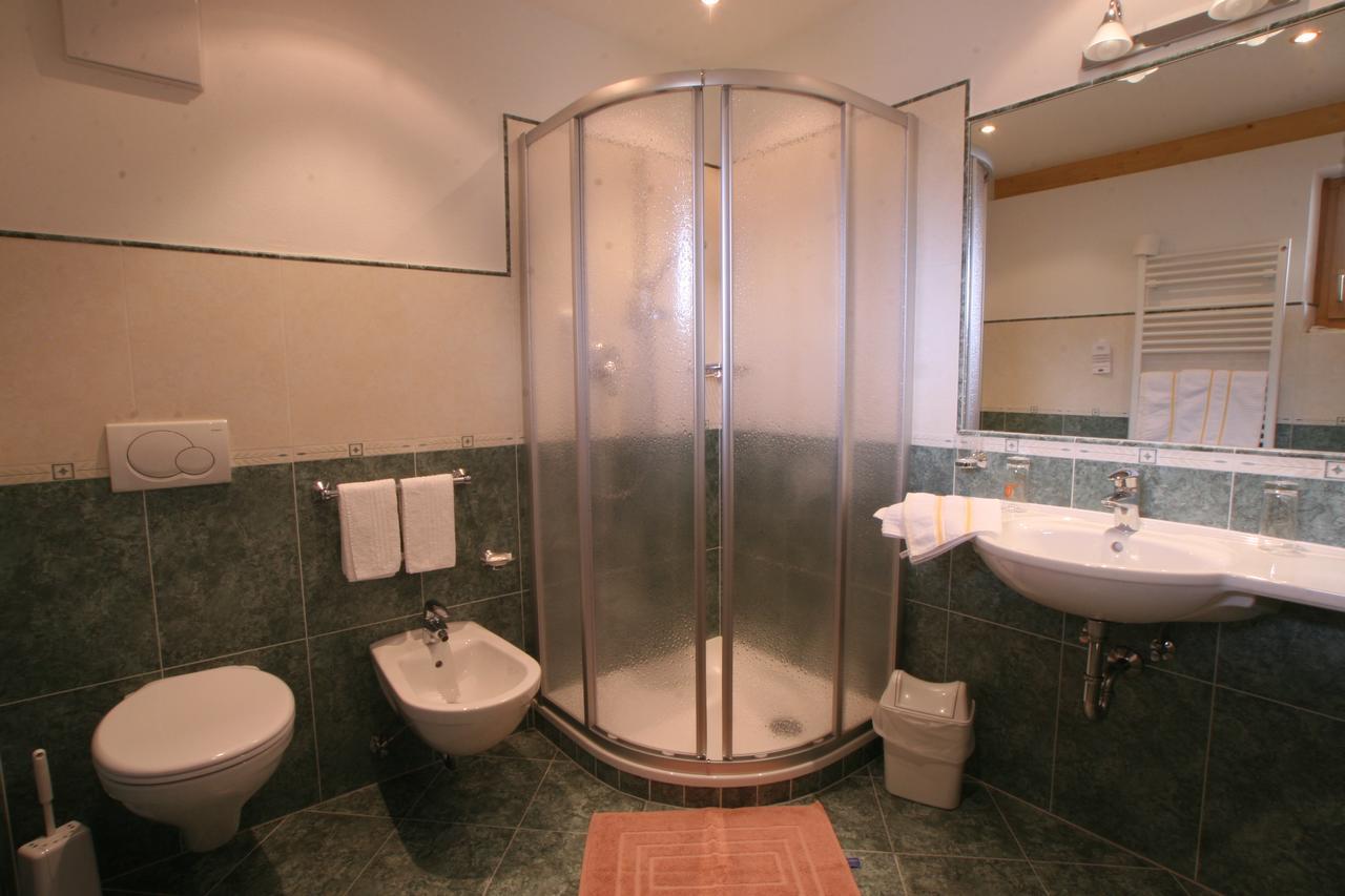 Hotel Resa Blancia San Vigilio Di Marebbe Bagian luar foto