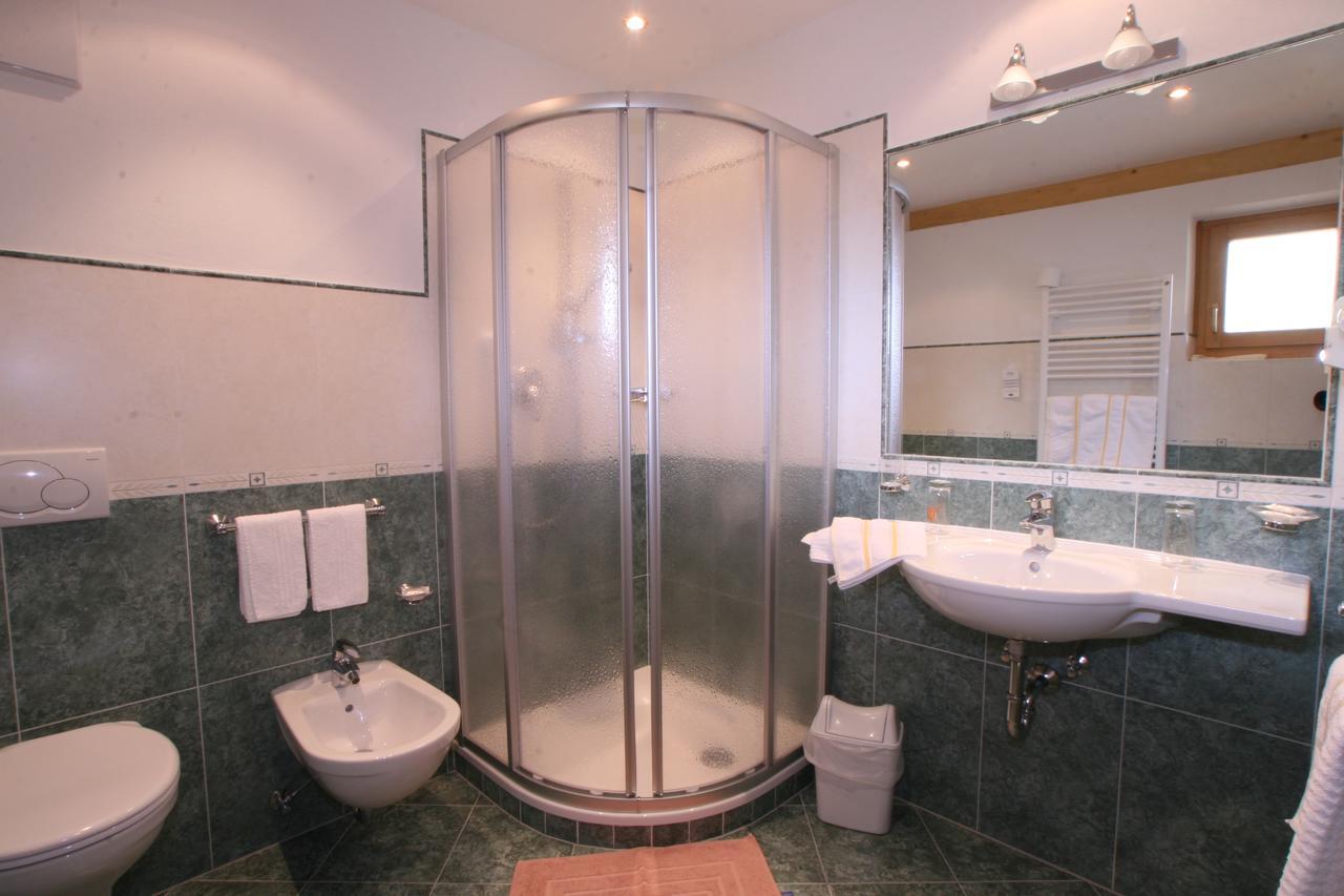 Hotel Resa Blancia San Vigilio Di Marebbe Bagian luar foto
