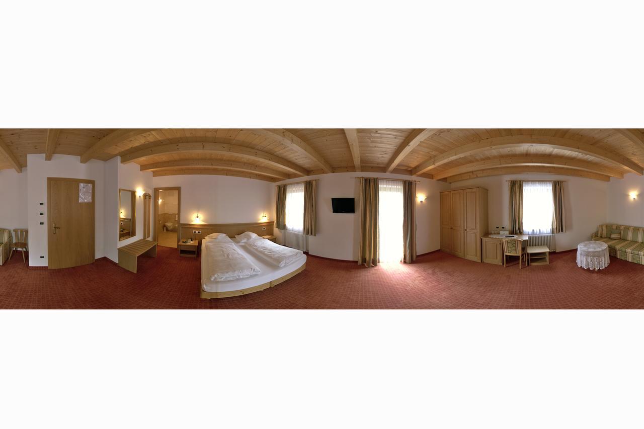 Hotel Resa Blancia San Vigilio Di Marebbe Bagian luar foto